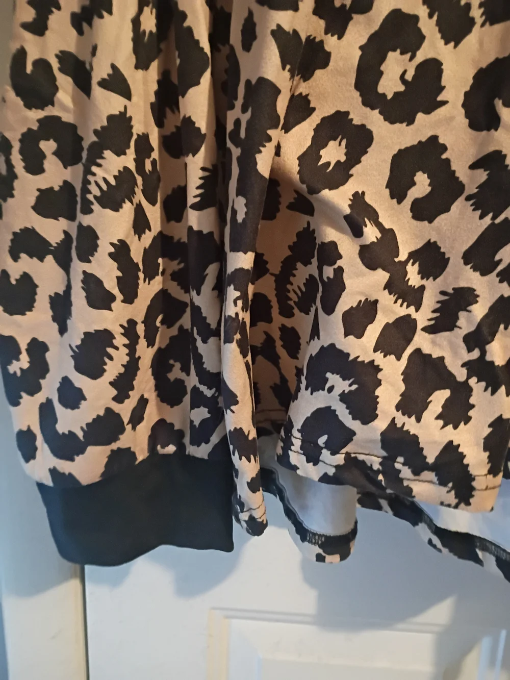 SHIRLEY & STONE Leopard Print Women’s Pajama Set - Black Trim